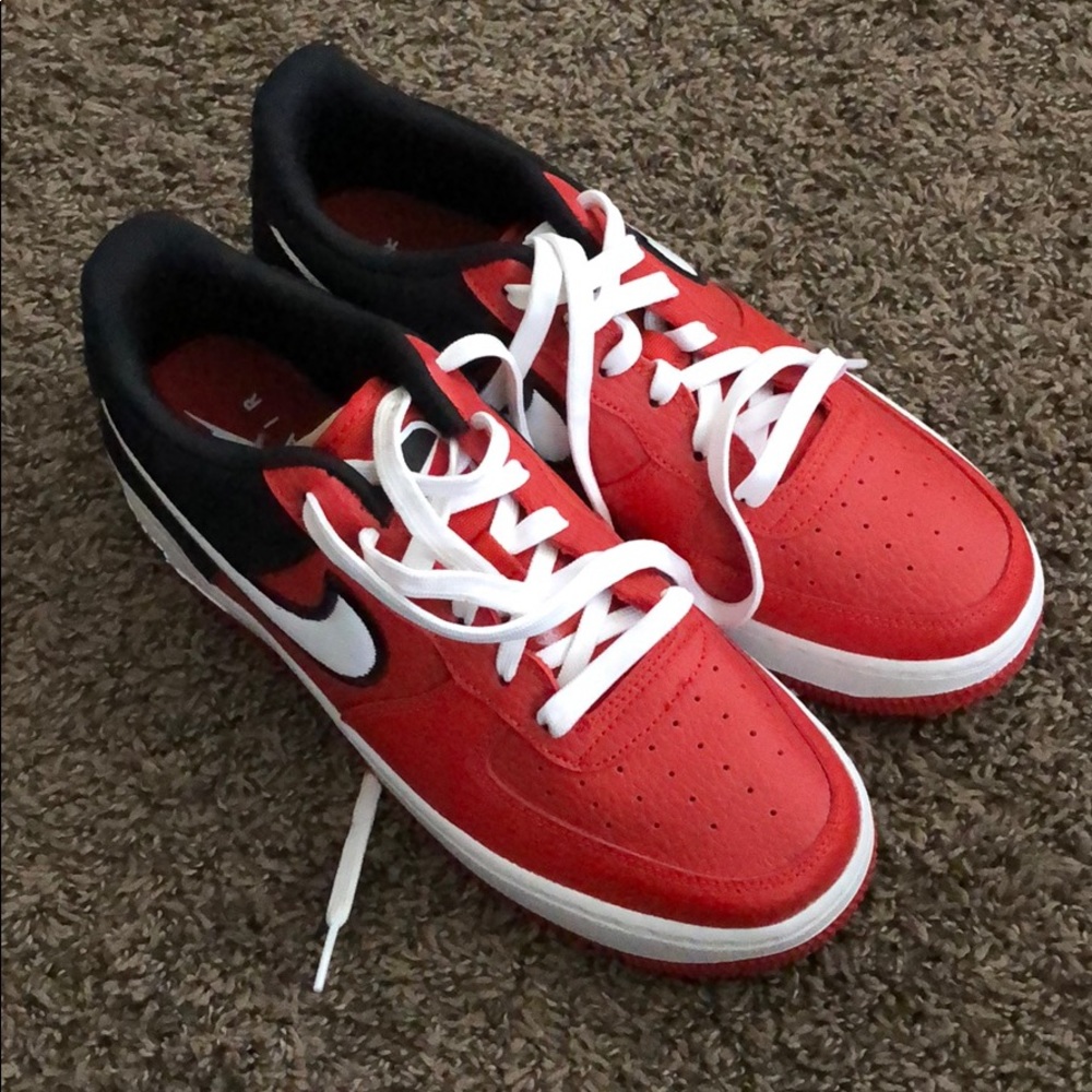 Air Force 1 lows ‘ Red Black’